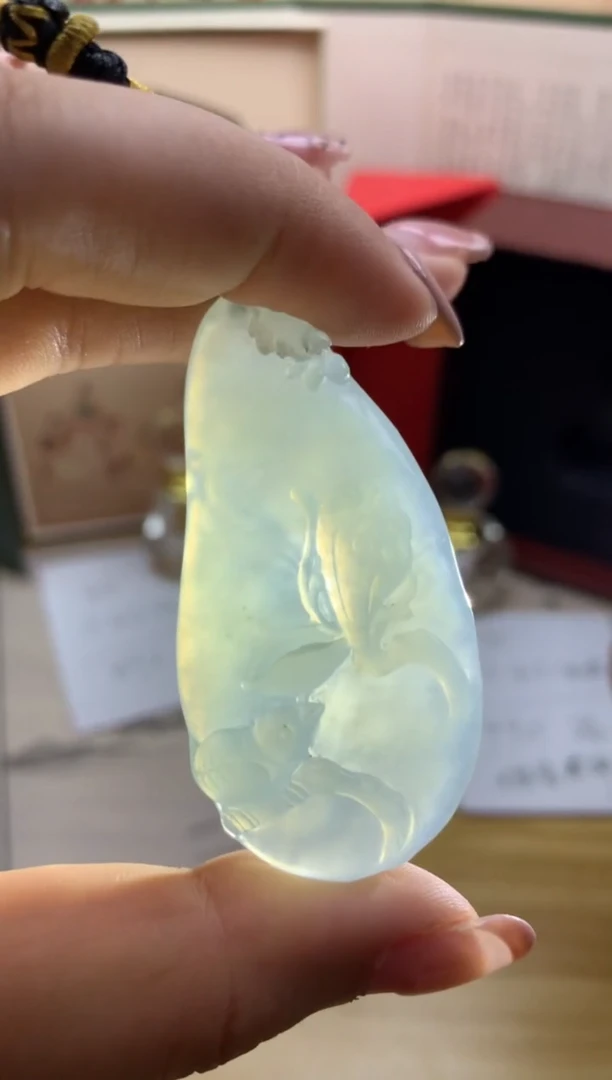颈饰未镶嵌翡翠//////////