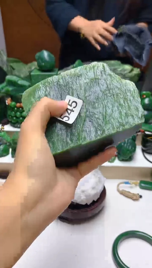 未镶嵌和田玉（碧玉）珠宝半成品0