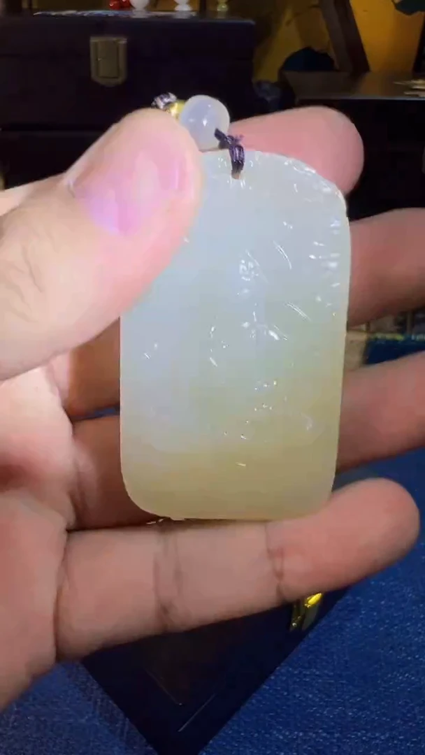 和田玉未镶嵌挂件和田 暖羊脂山水观音(飞铃文玩)