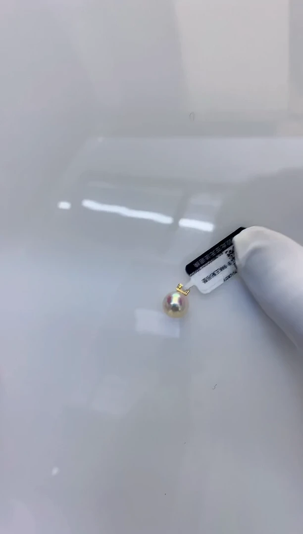 18K金镶嵌海水珍珠饰品8-9钻石王妃吊坠赠银链