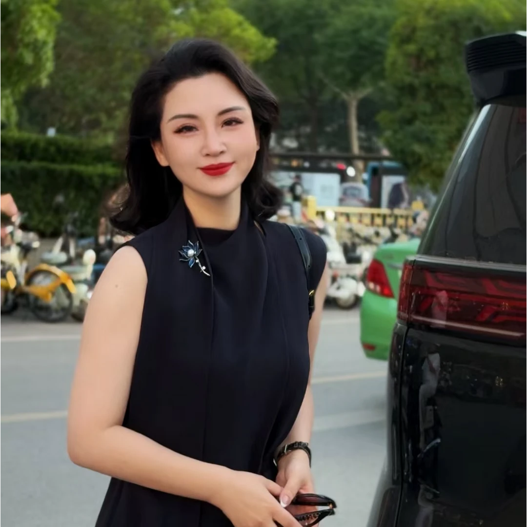 【NNC】空气几何优雅知性女神设计师连衣裙(含一条小腰带）C23