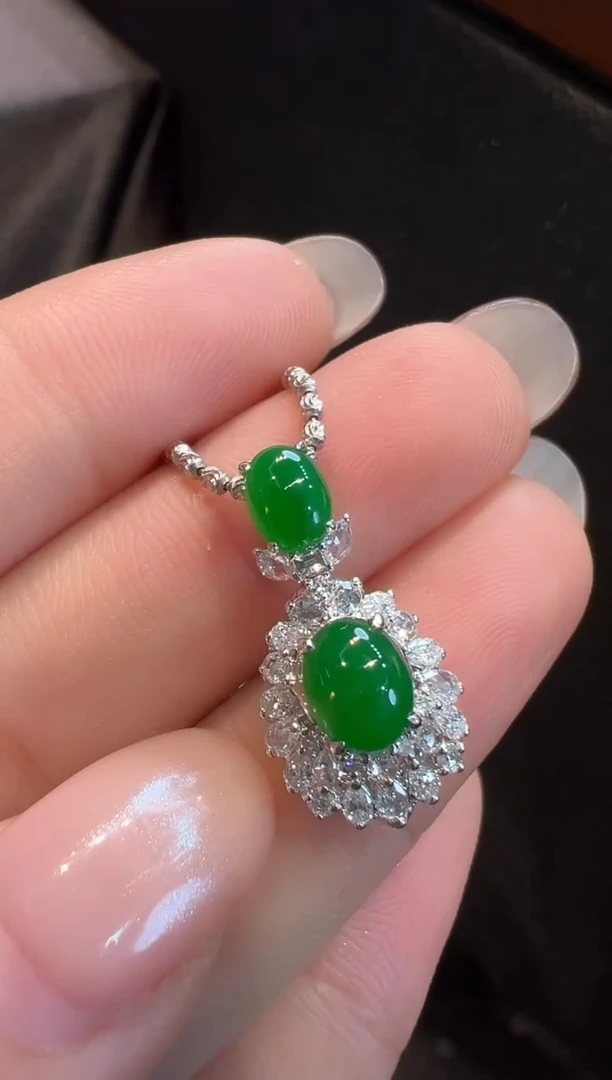 吊坠(不含链)18K金镶嵌翡翠AL6