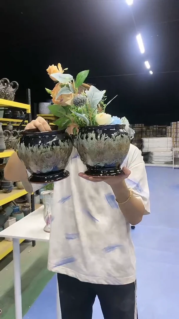 宜兴紫砂粗陶花瓶16*16