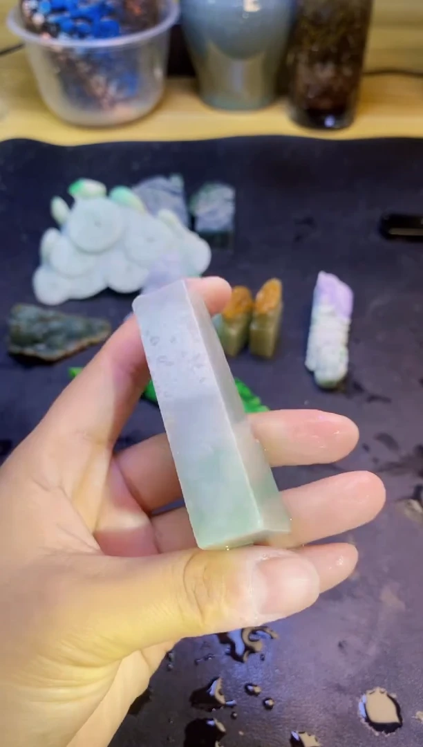 翡翠未镶嵌颈饰天然翡翠095