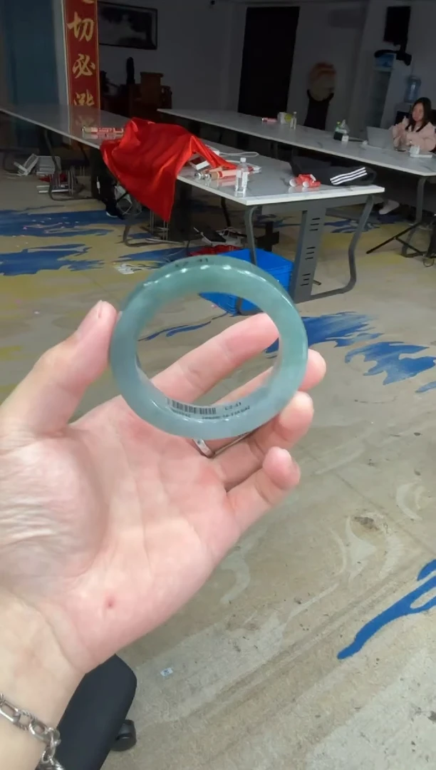 未镶嵌胚（不含芯）定制翡翠喝***?定制翡翠