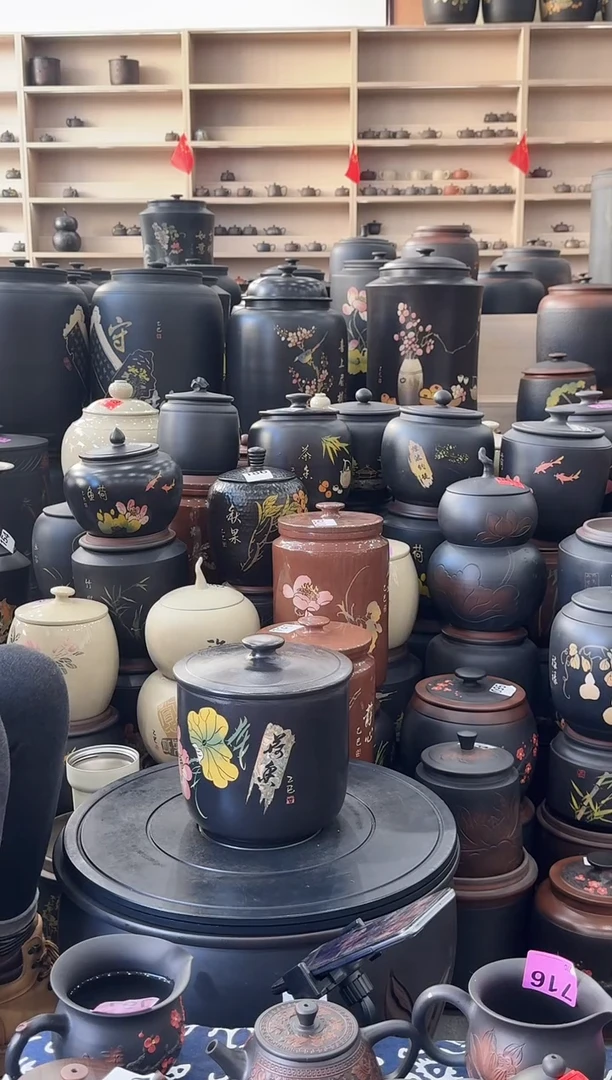 罐瑕疵茶叶罐  小五饼彩填  193