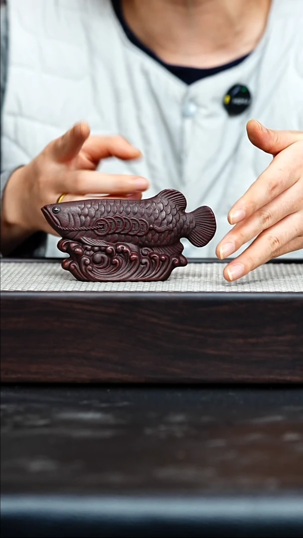 紫砂茶宠宜兴紫砂茶宠金龙鱼