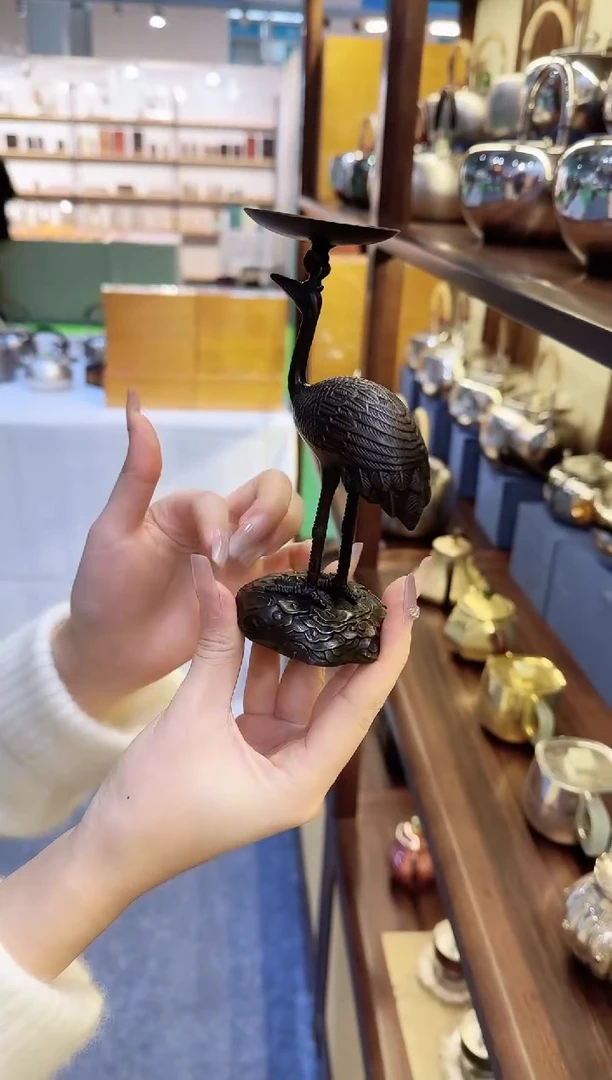 铜仙鹤盖置一个铜仙鹤盖置一个