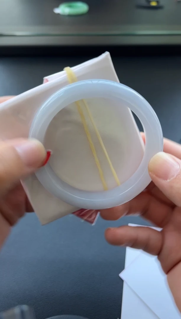 未镶嵌手镯翡翠多人