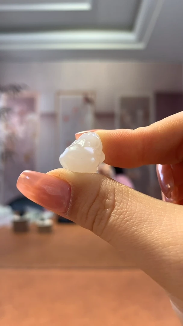 【闪购商品】和田玉挂件未镶嵌冰粉貔貅