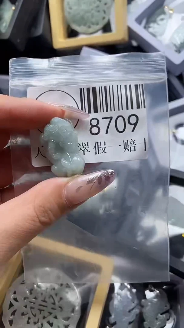 吊坠(不含链)未镶嵌翡翠8709