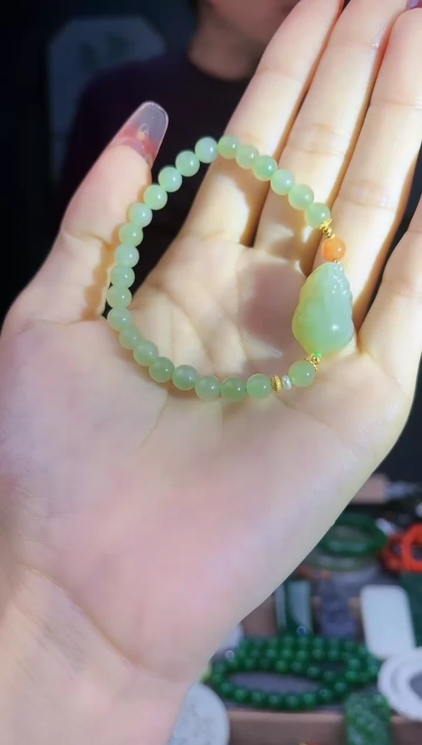 和田玉未镶嵌颈饰多样性发货   拍一单发一个