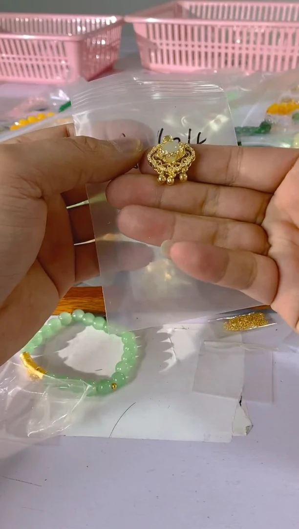 【闪购商品】水晶颈饰银S925镶嵌624红宝，蓝宝，多样性发一件赠链