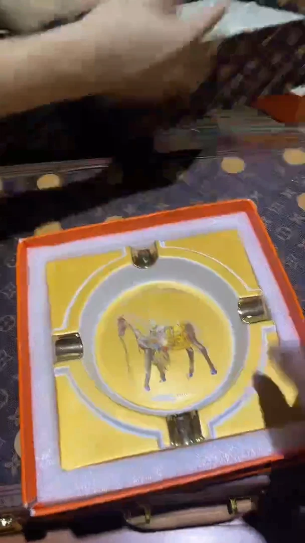 杯鸿辉家品牌瓷器，京东包邮！