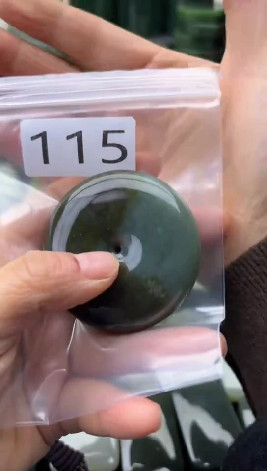 未镶嵌和田玉珠宝半成品扣子