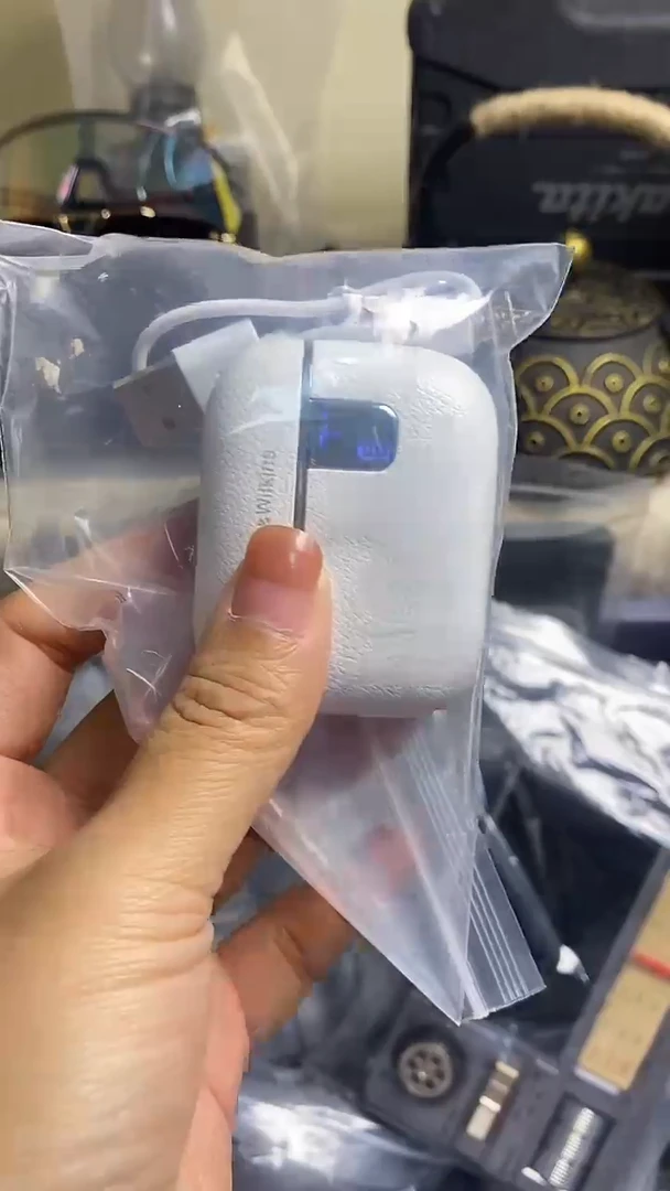 对*小宝小华半入耳99新