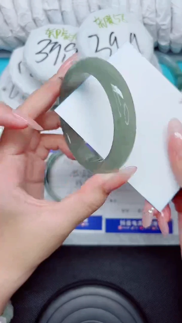 石英质玉手镯未镶嵌106-54