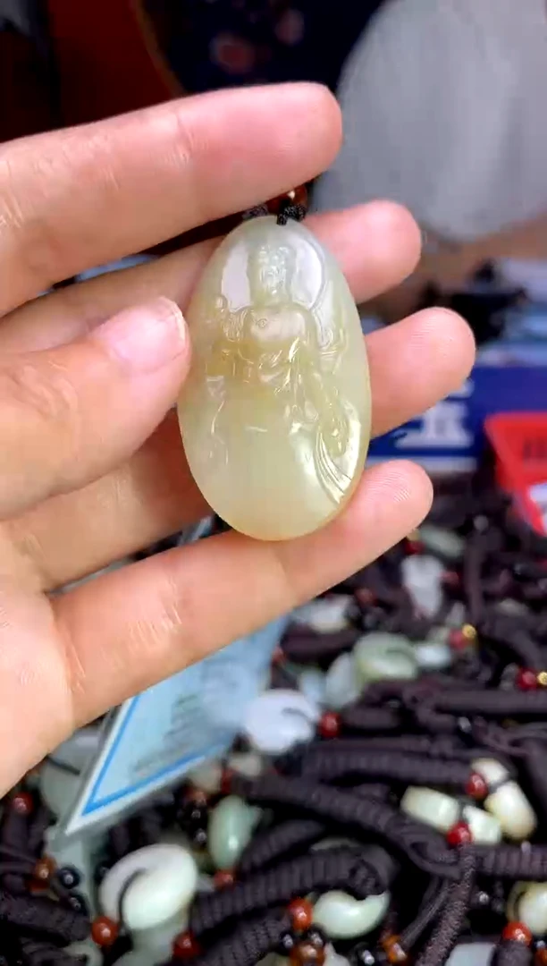 未镶嵌和田玉挂件1