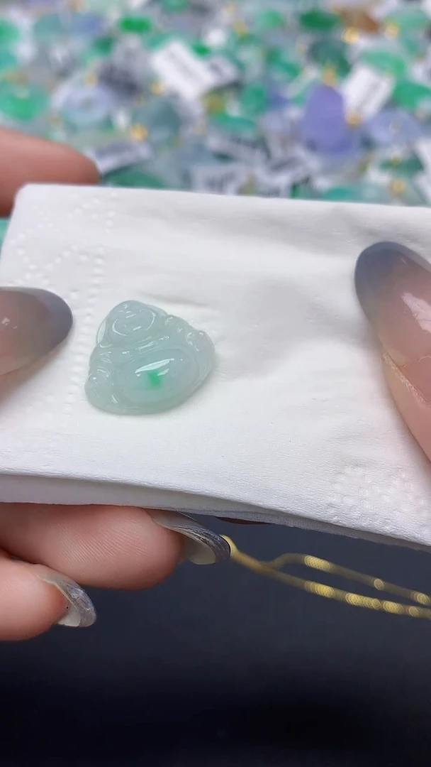 翡翠未镶嵌颈饰天然缅甸a货翡翠