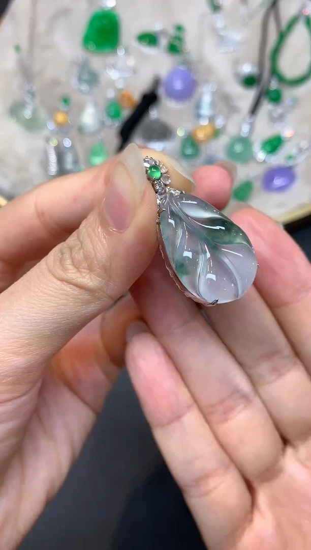 吊坠(不含链)18K金镶嵌翡翠S813|9800