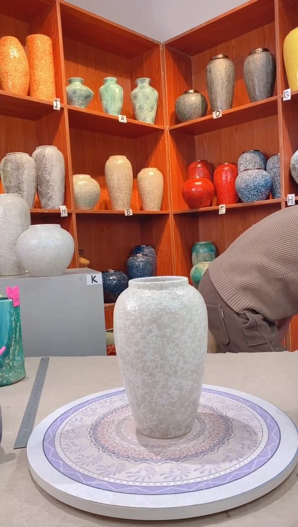 【闪购商品】瓶茶白 中号  陶瓷花瓶 无花