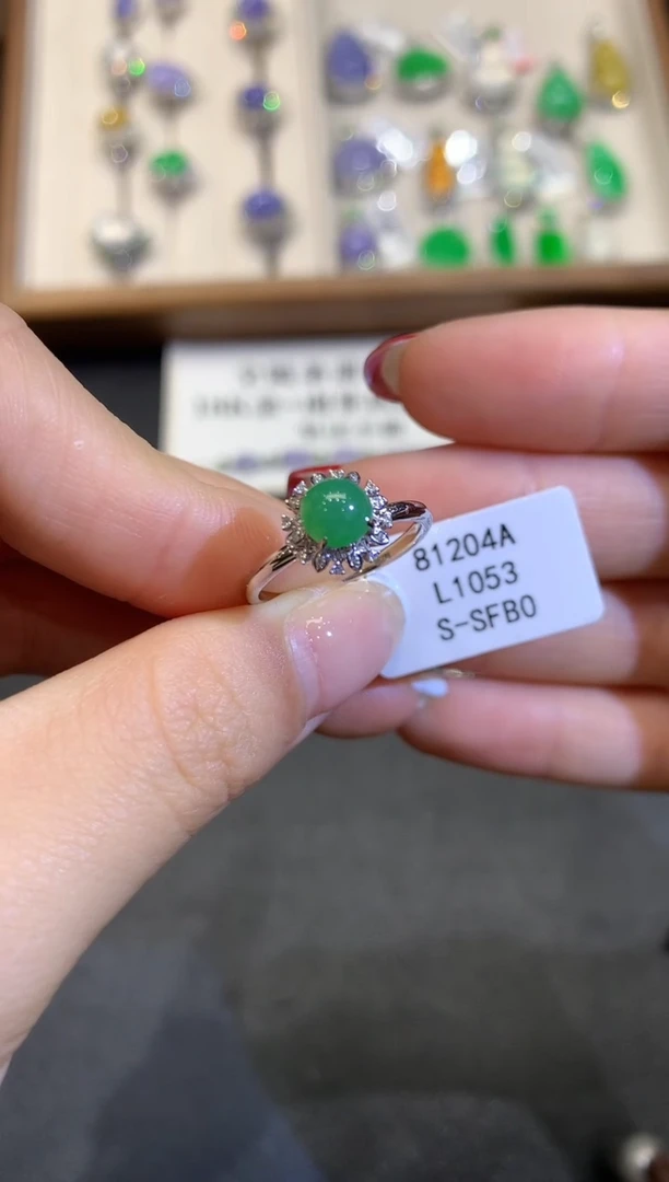 翡翠戒指18K金镶嵌L1053多样性发其一