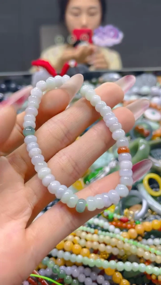 颈饰未镶嵌翡翠5MM/M/翡翠A货，一件也是批发价