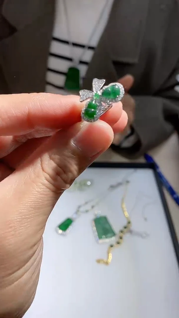 【闪购商品】翡翠戒指未镶嵌多样性发其一【40】