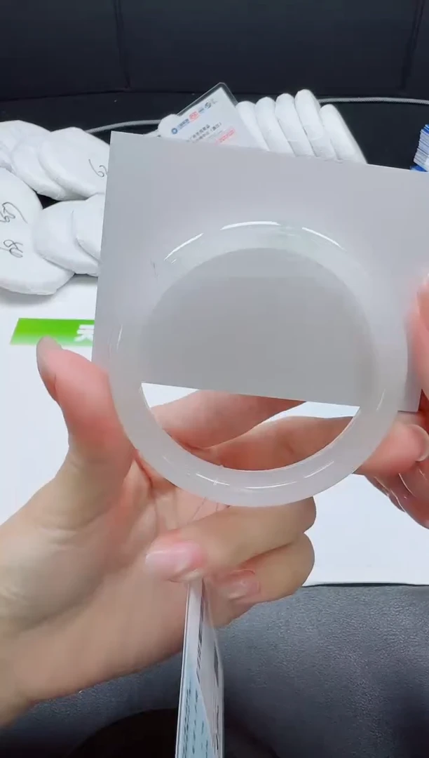 石英质玉手镯未镶嵌061-5657