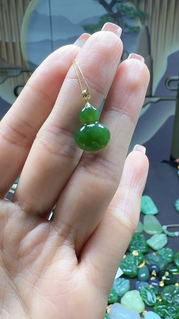 【闪购商品】和田玉吊坠(不含链)18K金镶嵌1