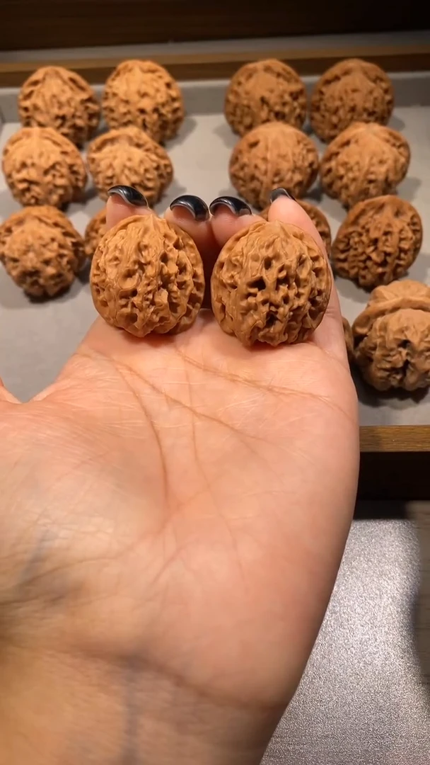 把件核桃全品31苹果园手捻