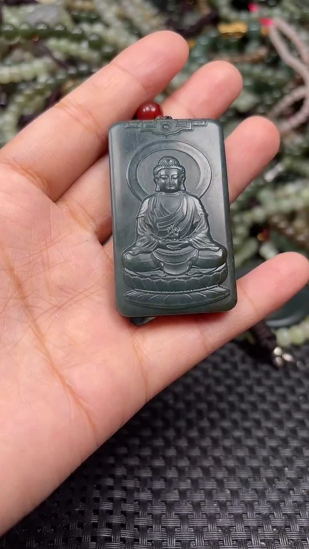 颈饰未镶嵌和田玉1