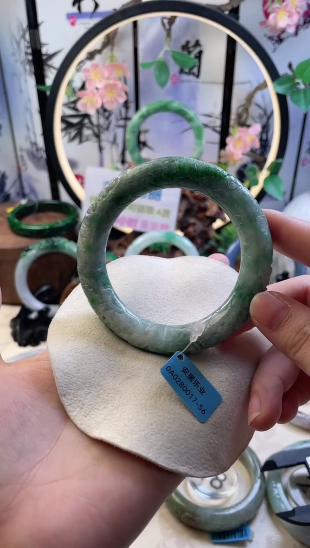 未镶嵌手镯翡翠8  翡翠手镯 56
