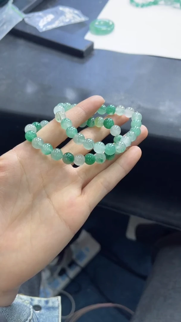 【闪购商品】石英质玉手串未镶嵌天然非洲翠手串多样性发一件