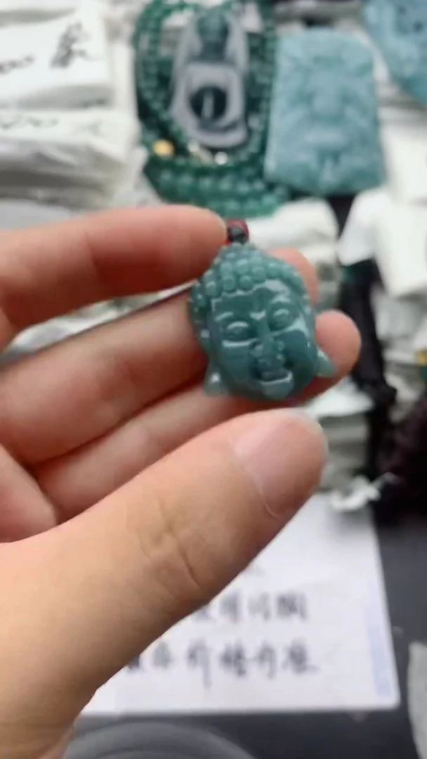 翡翠未镶嵌颈饰88888888