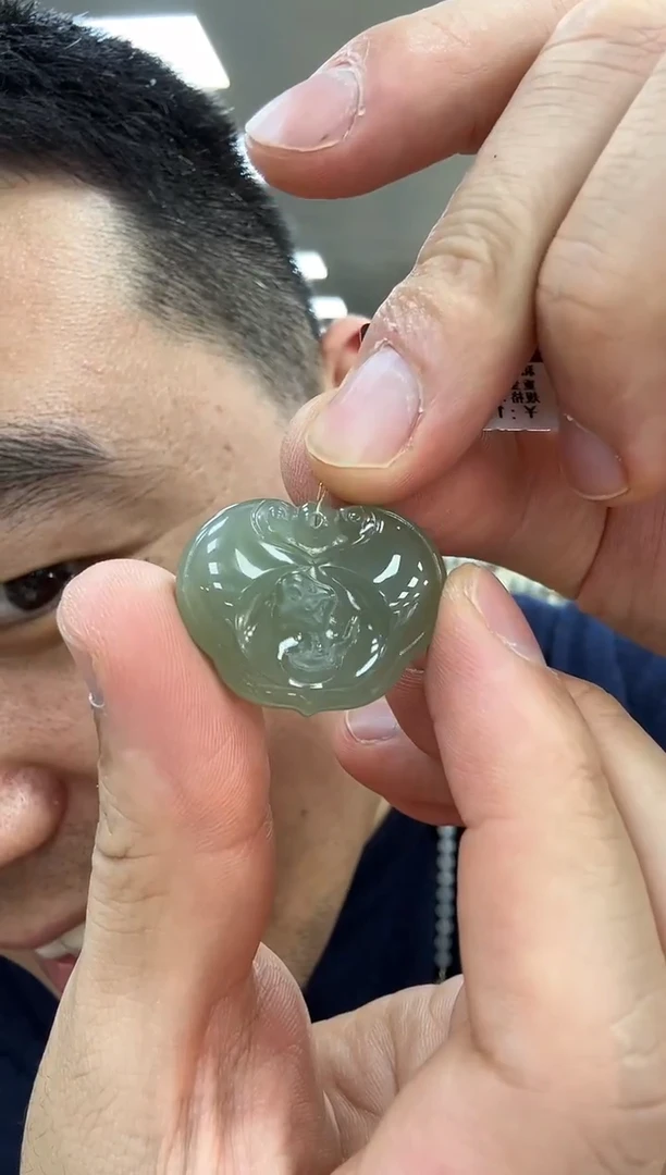 颈饰未镶嵌和田玉蛇