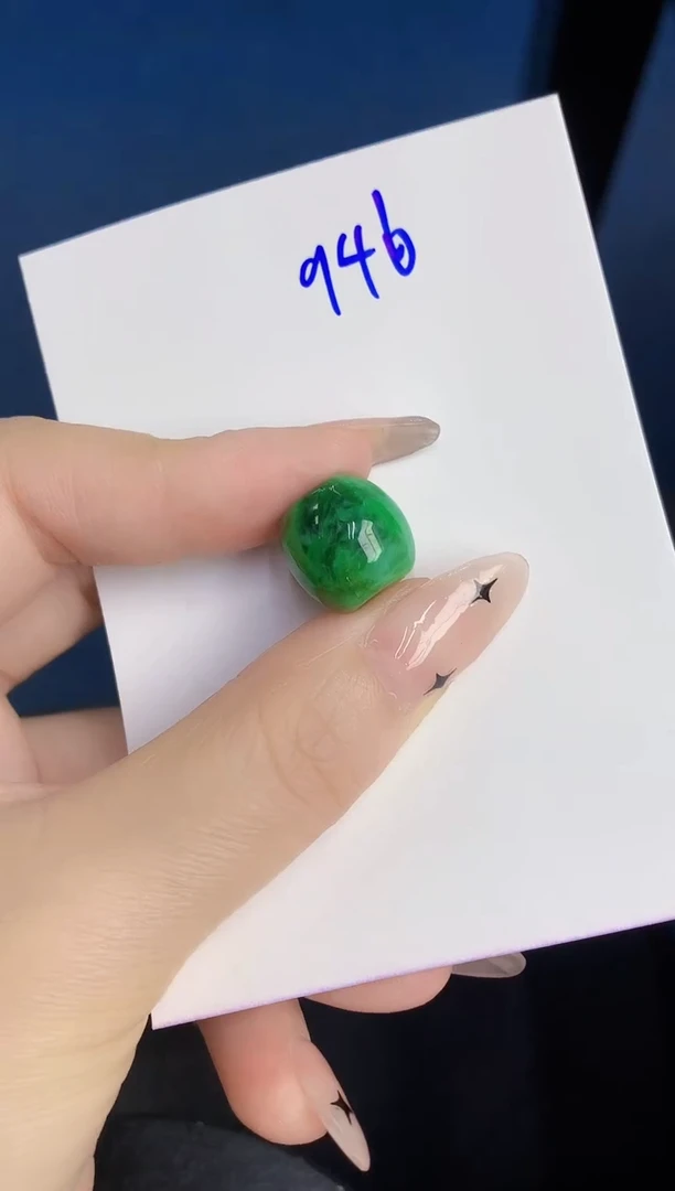 颈饰未镶嵌翡翠缅甸天然翡翠A货