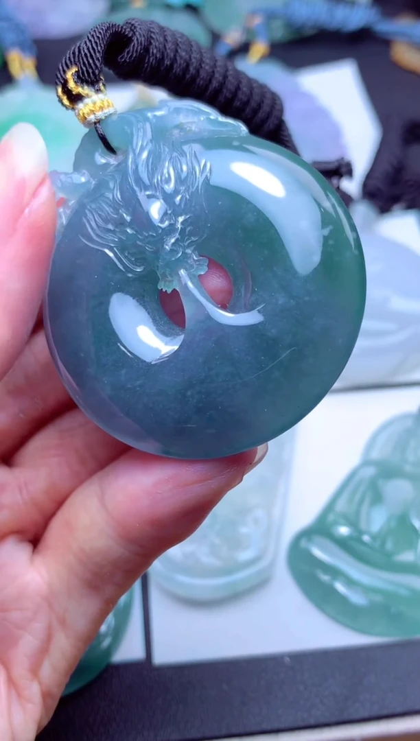颈饰未镶嵌翡翠天然A货翡翠