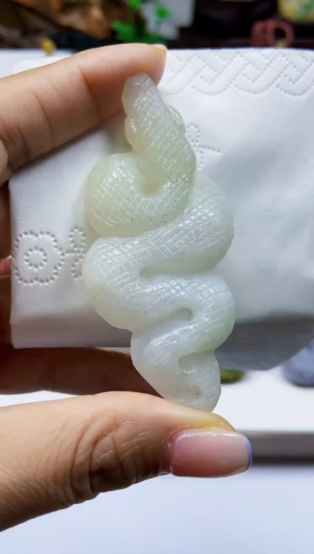 颈饰未镶嵌翡翠翡翠A货