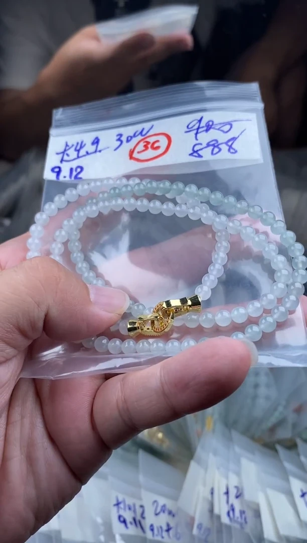 未镶嵌定制翡翠天然缅甸翡翠多样性