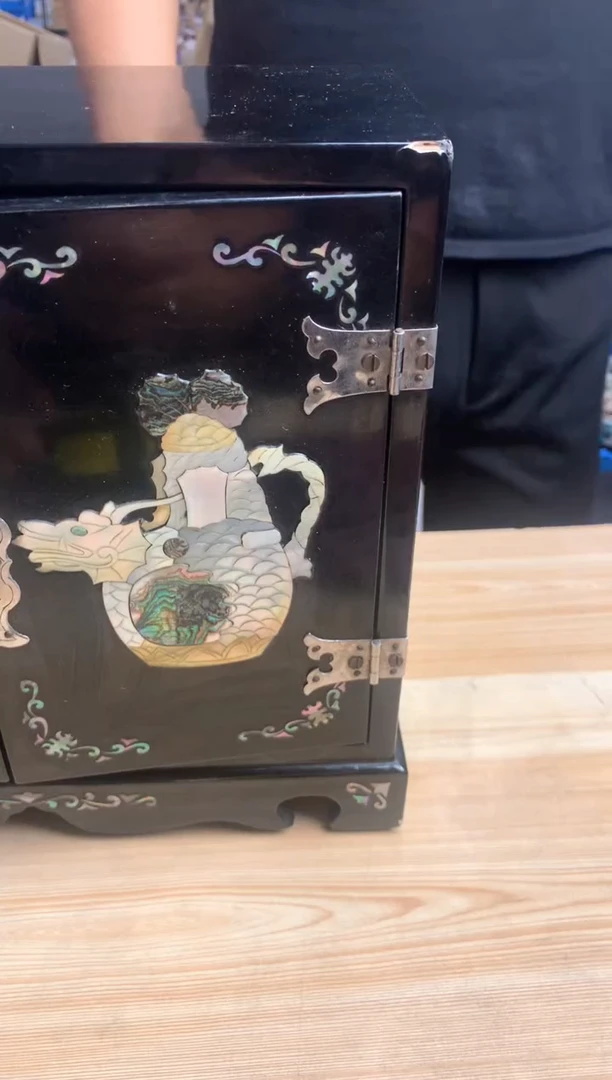 山**兵默认微瑕，no退no换，介意勿拍