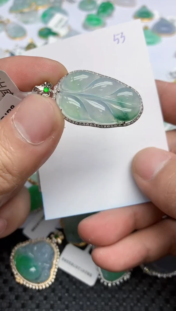 【闪购商品】翡翠颈饰18K金镶嵌天然翡翠A货