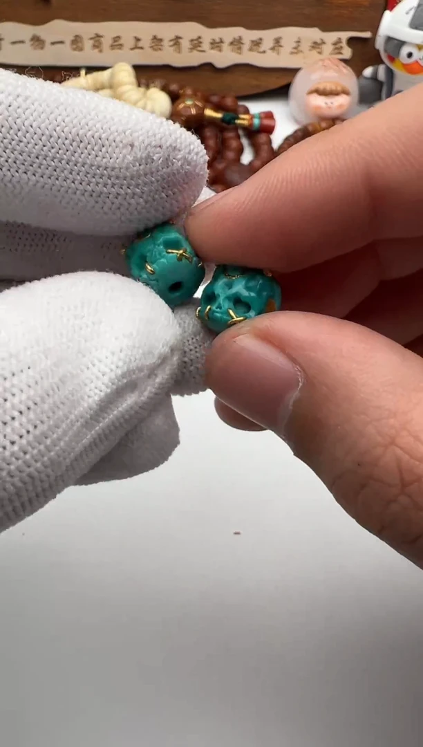 【闪购商品】绿松石把件18K金镶嵌绿松石把件