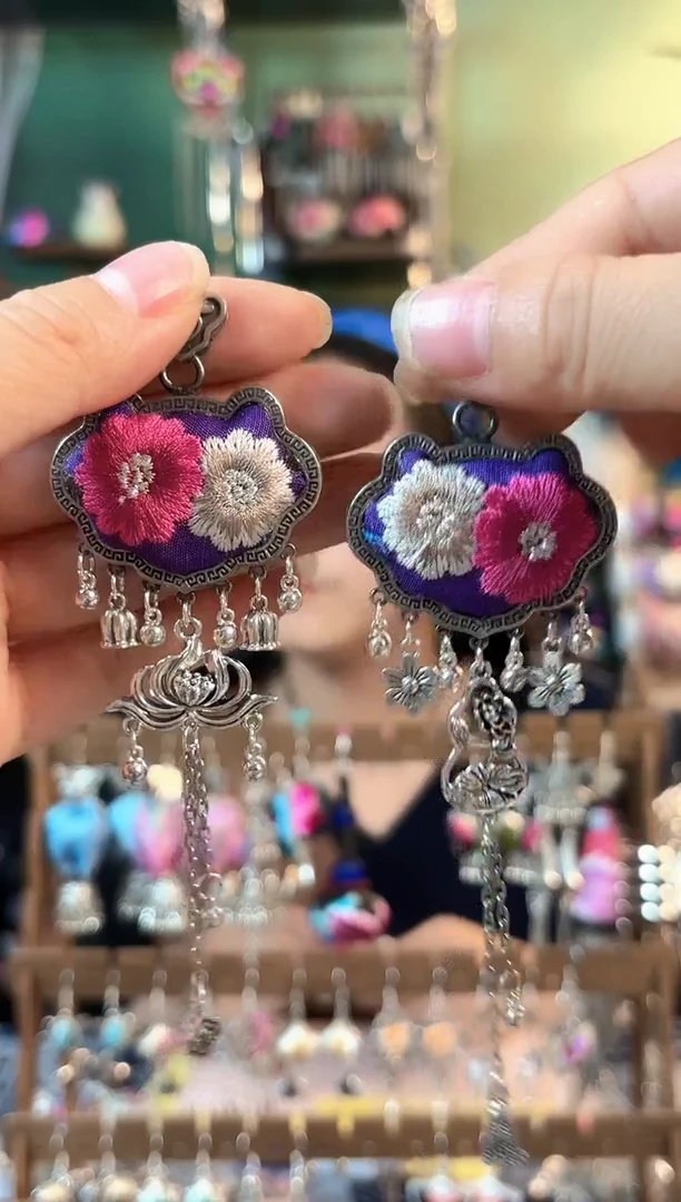 织绣彩云南阁非遗老绣156