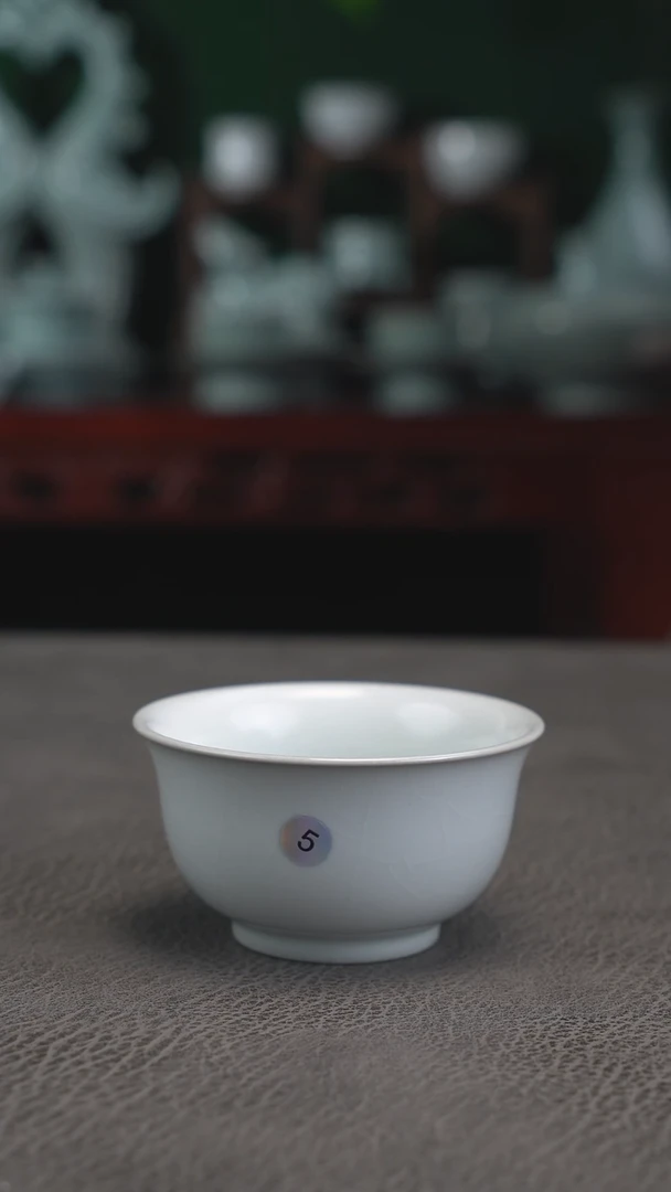 月白釉5压手杯福利简包-二