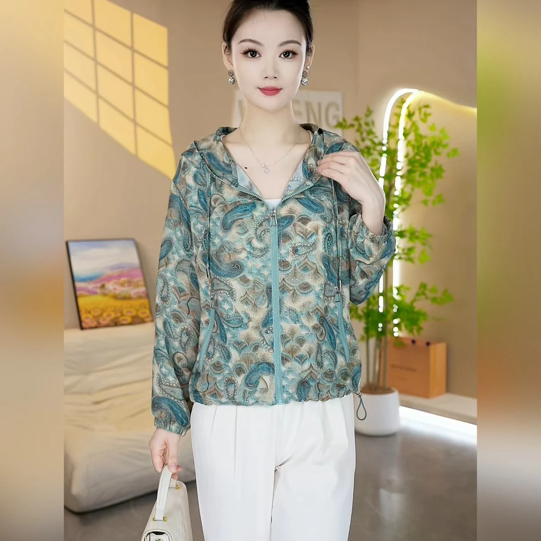 2025年夏季新款舒适显瘦洋气宽松减龄透气时尚休闲薄款百搭外套