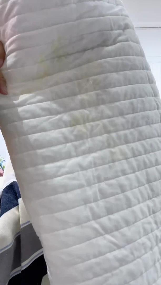 棉200*200纯棉床盖104号脏迹瑕疵