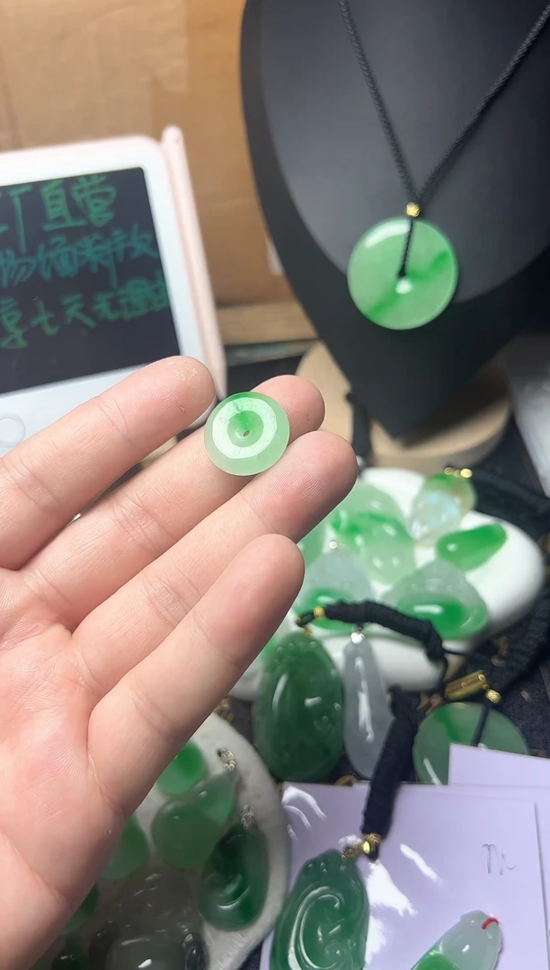 颈饰未镶嵌翡翠所见即所得，一图一物