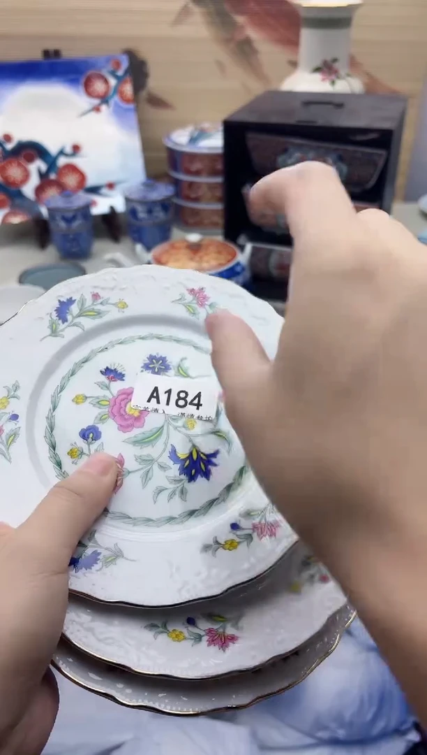 瓷片184三个