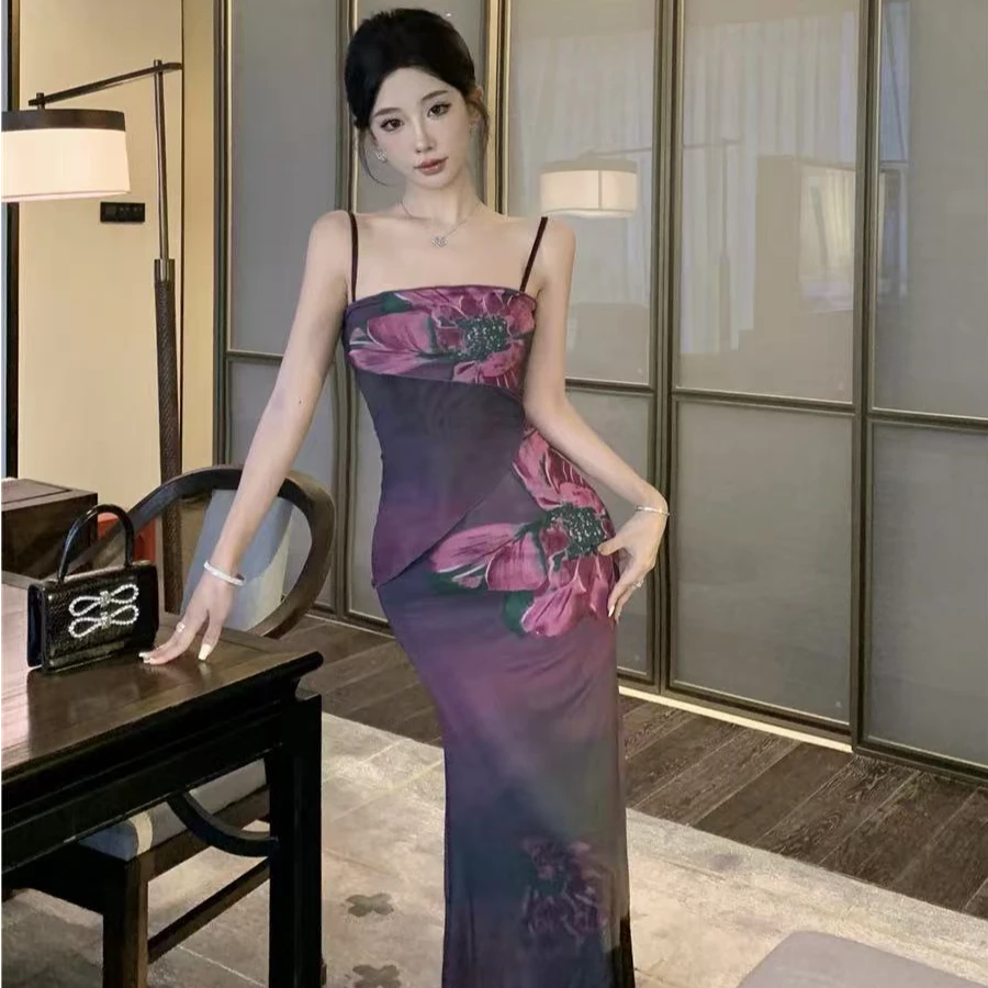 印花修身吊带连衣裙女夏季设计感气质长裙显身材收腰包臀裙子